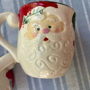 Set of 8 Christmas mugs pfaltzgraff winterberry. Hand wash only.